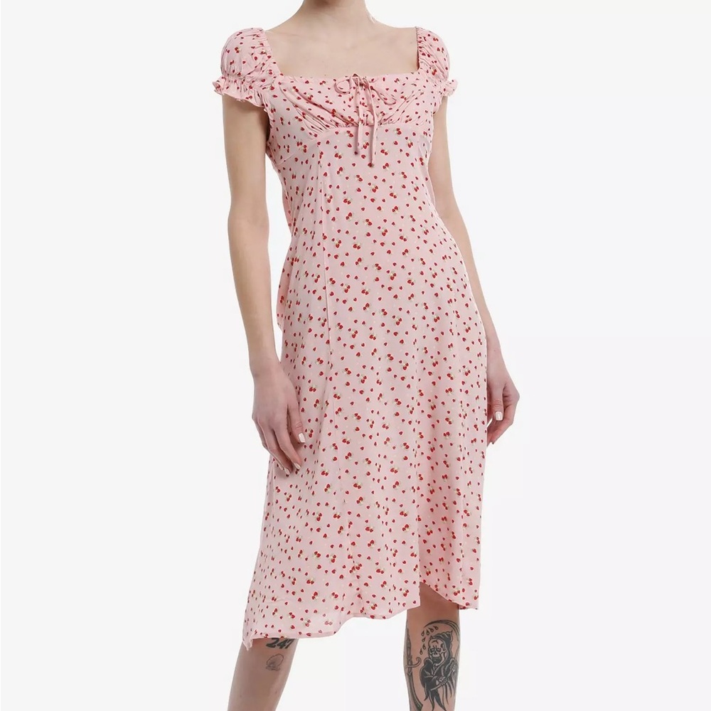 Sweet Society Strawberry Empire‎ Midi Dress Hot Topic